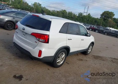 2015 Kia Sorento Lx из США, поврежденный, VIN 5XYKTCA69FG641767